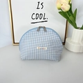 Detail van blauwe geruite cosmetische tas met zilveren dubbele ritssluiting - Blauw Geruit