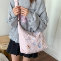 Sac fourre-tout matelassé rose avec broderie chat mignonne et bandoulière réglable - Illustration Chat Rose