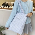 Borsa tote in tela a quadretti blu e bianca con tracolla a volant e ricamo Second sul fronte - Quadretti Bianchi
