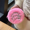 Nahaufnahme der rosa Plüsch Harry Potter Geburtstagskuchen Münztasche mit Stickerei - Rosa Groß