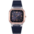 Primer plano de esfera azul marino con bisel en oro rosa y detalle de reloj cuarzo - Azul