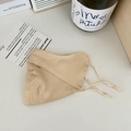 Maschera solare in seta beige con design 3D e lacci regolabili per protezione dai raggi UV - Oro Dorato