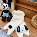Sciarpa invernale in peluche bianca con design a cucciolo e materiale in finta pelliccia - Motivo Cucciolo che Sudano