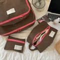 Set da viaggio di 4 borse marroni a scacchi con cerniere rosa e design vintage chic - Piccolo / Marrone Mocha