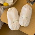 Crèmewitte winter mouwbeschermers met schattig kattenborduursel en elastiek - Lange stijl - Blije kat