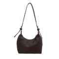 Borsa hobo in pelle marrone caffè con trama litchi e dettaglio nodo sulla tracolla - Marrone