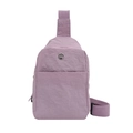 Marsupio in nylon lavanda da donna con tracolla regolabile e logo in metallo lucido - Viola