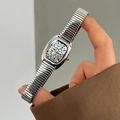 Silver vintage women's watch featuring a leopard print dial and metallic snake chain strap - Silver Leopard Print