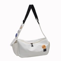 Sac messager en nylon blanc avec sangle noire et badges décoratifs colorés tendance - Blanc
