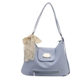 Hellblaue Shopper-Tasche aus Kunstleder mit beiger Spitzenschleife und Metalldetail - Blau Ohne Anhänger