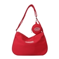 Sac bandoulière demi-lune en nylon rouge avec étiquette mode et porte-monnaie rond - Rouge
