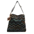 Bolso de hombro grande con patrones de ondas coloridas y un colgante de oso de peluche - Con Ornamento / Negro