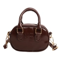 Mini sac Boston vintage en cuir verni marron café avec logo embossé et détails dorés - café
