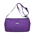 Sac bandoulière en nylon à carreaux violets avec sangle réglable et plaque logo argentée - Violet