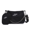 Borsa baguette 2 in 1 in nylon nero con bordo bianco e ricamo a pianeta - Nero