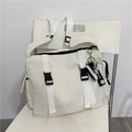 Grand sac bandoulière en toile blanc cassé avec boucles noires et pendentif marguerite - Blanc avec Chaussure Marguerite