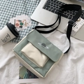 Sac bandoulière en toile vert menthe et beige avec broderie planète et sangle réglable - Sans Pendentif / Vert