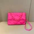 Sac bandoulière rose vif matelassé en nylon avec chaîne épaisse et sangle amovible - Rose Rouge