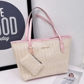 Sac cabas en paille crème avec anses en cuir rose et breloque porte-monnaie assortie - Rose Ensemble Deux Pièces