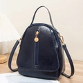 Mochila pequeña de cuero PU azul marino brillante con detalles de cremallera dorada - Azul