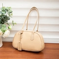 Sac à main beige en cuir synthétique avec texture litchi et fines anses pour un style épuré - Kaki