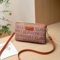 Oudroze SAKM crossbodytas met dubbele ritssluiting, logoprint en bruine leren bies - Khaki Bruin