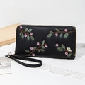 Elegante lange zwarte leren damesportemonnee met bloemenborduursel en gouden rits - Zwart