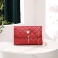 Bolso bandolera rojo acolchado con cierre de búho de perlas y borla dorada elegante - 22*8*14.5cm / Rojo