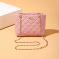 Bolso tipo cubo rosa claro acolchado con hebilla dorada y correa de cadena metálica fina - Rosa