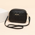 Bolso de hombro negro de PU con diseño acolchado de corazón y cremallera doble - Negro