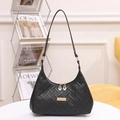 Bolso hobo negro con textura acolchada de ondas y herrajes metálicos dorados finos - Negro Tejido