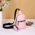Rosafarbene Multifunktions-Gürteltasche für Damen mit schwarzem Marken-Gurt und kleiner Tasche - Rosa