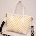 Borsa tote vintage da donna con stampa a trifoglio giallo e ampia tracolla in tessuto - Bianco