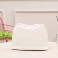 Trousse de maquillage blanc crème avec lettrage MY BAG GIRL et texture PU imperméable - Blanc