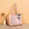 Sac fourre-tout matelassé cœur rose avec pochette assortie et détail foulard soie - Rose