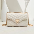 Bolso bandolera beige elegante con costuras en V y cadena dorada de moda - Blanco