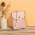 Mini borsa trapuntata rosa chiaro per cellulare con catena dorata e chiusura - Rosa