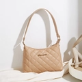 Bolso de hombro acolchado beige en piel sintética con logo S dorado y pespuntes de rombos - Albaricoque