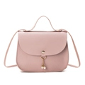 Borsa a mano rosa alla moda con manico e ciondolo decorativo in catena di perle - Rosa
