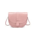 Borsa a sella rosa con texture a coccodrillo in ecopelle e tracolla regolabile - Rosa