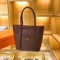 Grande borsa tote vintage marrone scuro in ecopelle lucida con fibbia in metallo dorato - Marrone Rosso