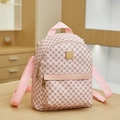 Mini sac à dos mode pour femme rose avec imprimé monogramme et détails dorés - Rose
