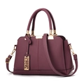 Borsa a mano bordeaux da donna in pelle martellata con ciondolo ad albero dorato - Viola