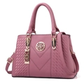 Sac à main rose brodé en cuir grainé avec décor circulaire en métal doré élégant - Rose Poudré