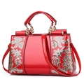 Bolso de charol rojo con lentejuelas florales plateadas y correa desmontable - Brillante Regular / Rojo