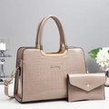 Sac à main beige motif crocodile avec détails dorés et pochette enveloppe assortie - Kaki