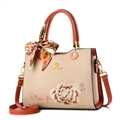 Handtasche aus beigem und orangefarbenem Leder mit Blumenstickerei und Seidenschal - Einheitsgröße / Khaki