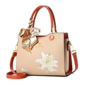 Bolso beige con bordes naranjas, bordado de lirio y un pañuelo de seda decorativo - Caqui con Bordado de Peonía
