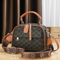 Borsa rotonda vintage marrone scuro con motivo stampato e tracolla ampia regolabile - Caffè/Giallo