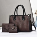 Set aus 3 gewebten Kaffeetaschen mit Handtasche, Clutch und Geldbörse sowie Golddetails - Kaffeebraun